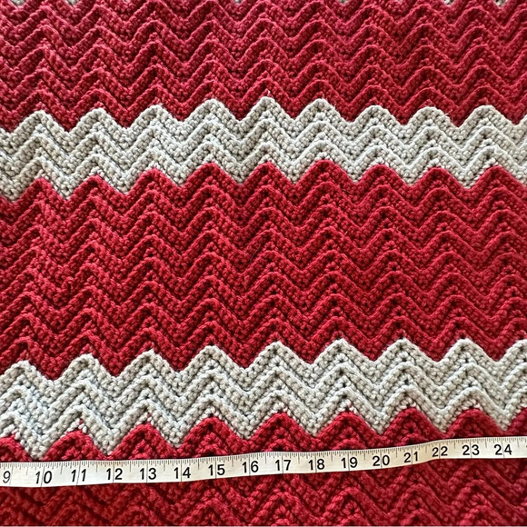 Handmade Chevron crochet blanket Red and Grey 48x34" - Picture 5 of 5